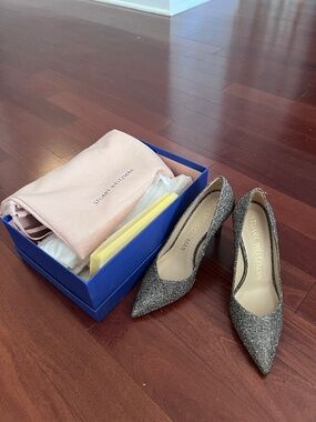 Brand new Stuart Weitzman heels (size 6)